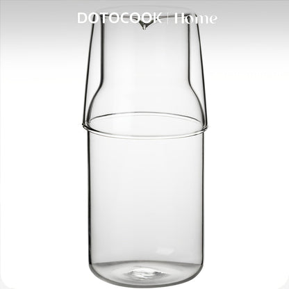 Elegantes Glaskaraffen-Set mit Becher – BPA-frei & stilvoll serviert